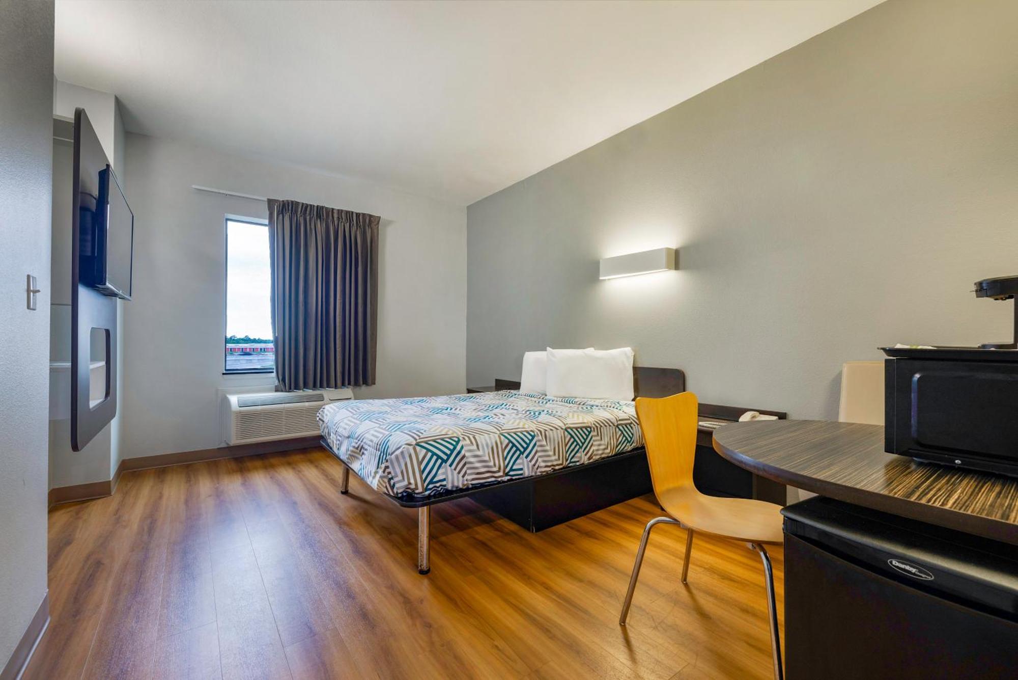 Motel 6 Texas City I-45 Екстериор снимка