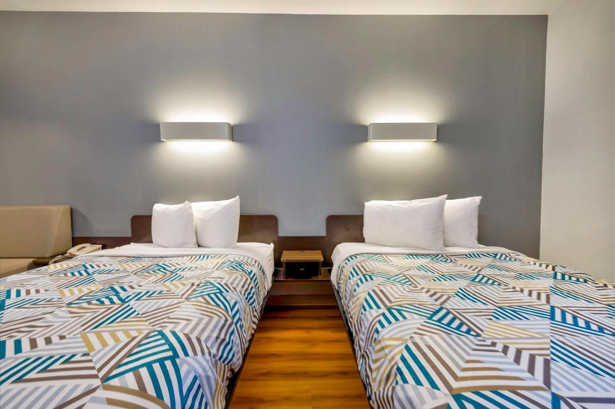 Motel 6 Texas City I-45 Екстериор снимка