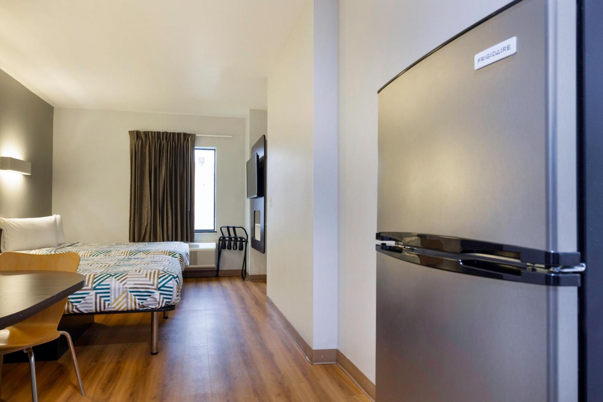 Motel 6 Texas City I-45 Екстериор снимка
