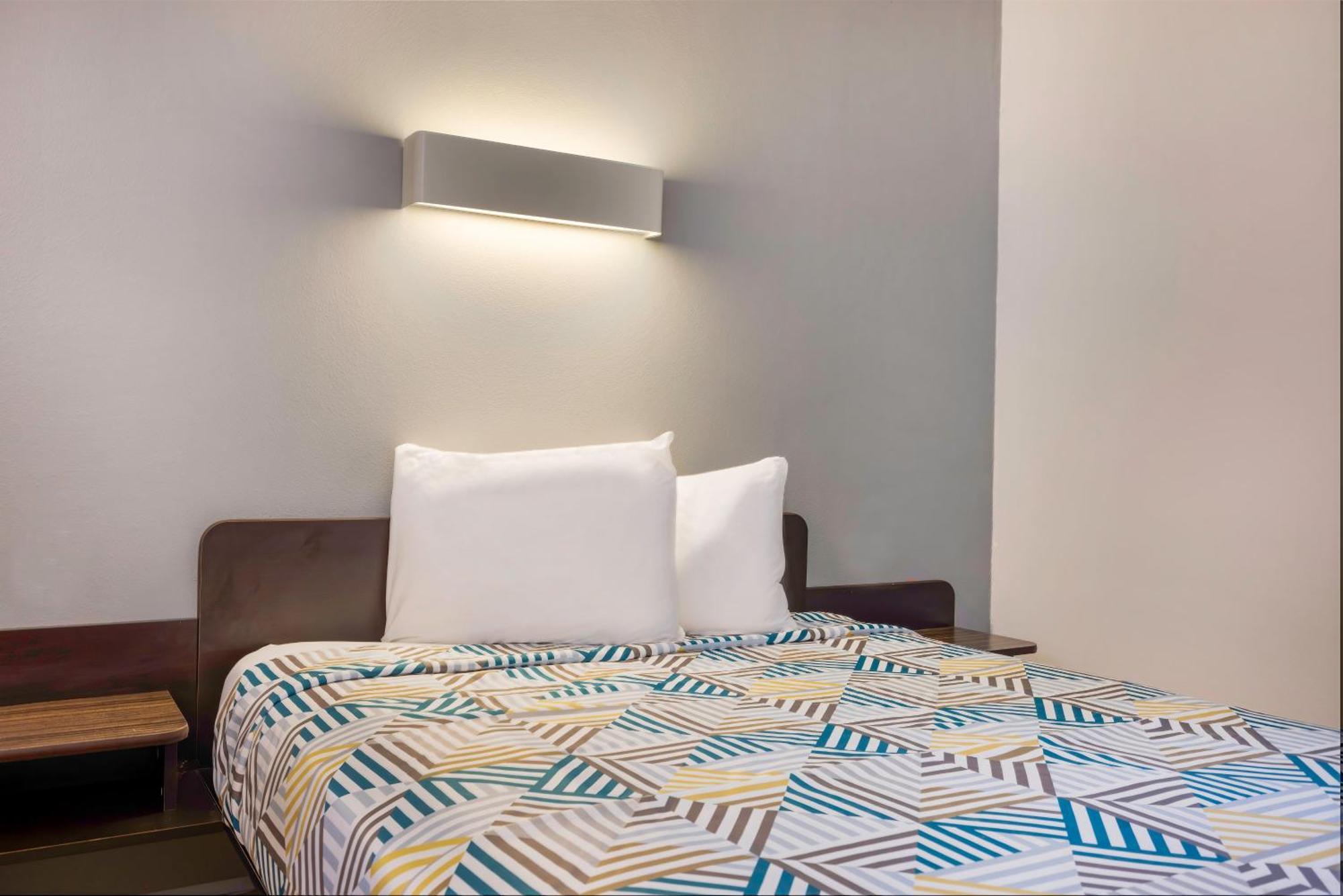 Motel 6 Texas City I-45 Екстериор снимка